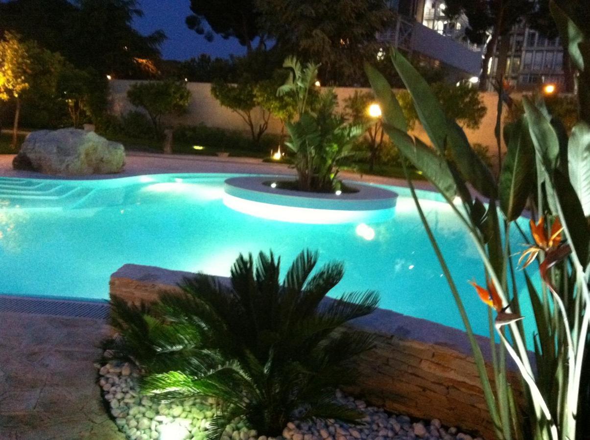Executive L'Orangerie Bb Hotel Бари Екстериор снимка